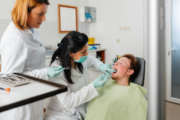 Best Chipped Tooth Repair Near Me  in Lynwood, IL